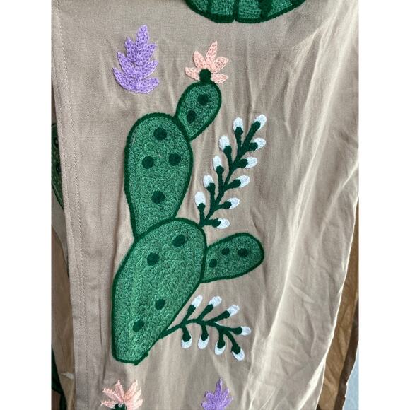 Embroidered Cactus Long Lace Kimono - Picture 5 of 9